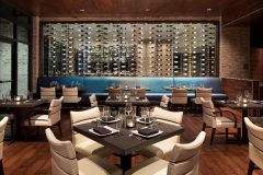 Lemon-Bay-Glass-Commercial-Glass-Glass-and-Mirror-Glass-Wine-Display_RGB_Home-1_030922