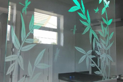Lemon-Bay-Glass_Etched-Glass-Panels-Artful-Etcher-Shower-Panel_LI_062123