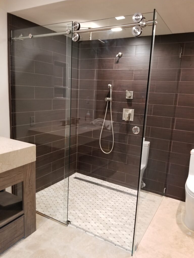 Frameless Sliding Shower Door - Enclosure_Lemon Bay Glass