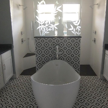 Lemon Bay Glass_Residential Glass_Etched Glass Panel - LED Glass Lighting_Glass Art