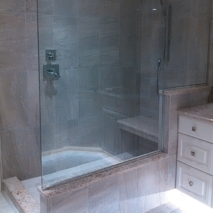 Lemon Bay Glass_Residential Glass_Heavy Glass Shower Panel